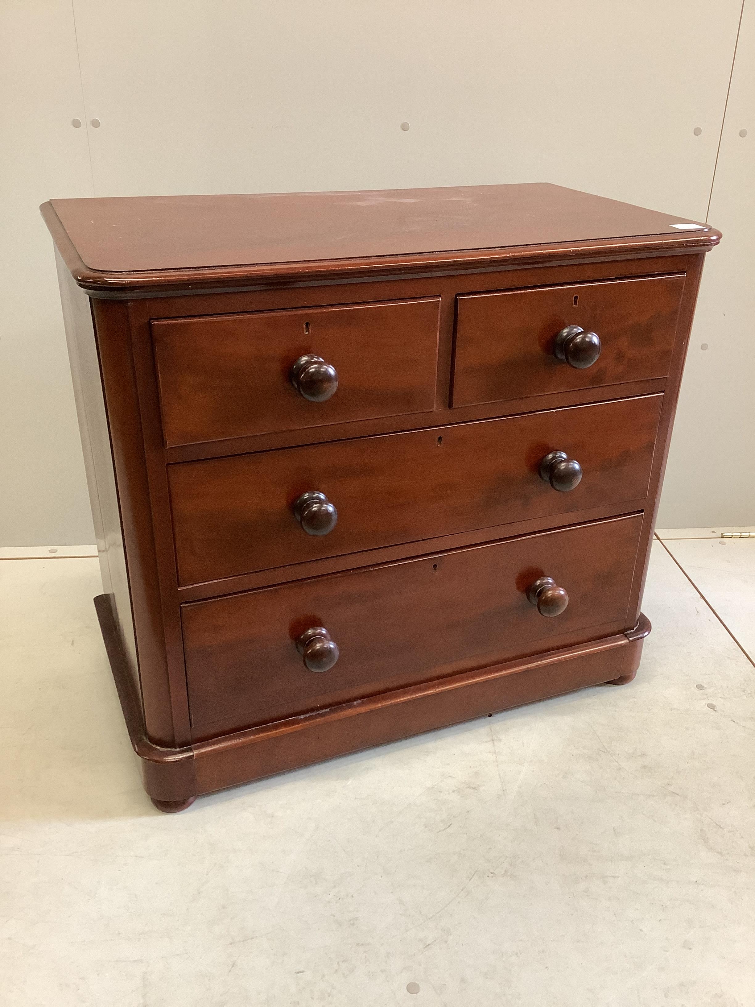 A small Victorian mahogany four drawer chest, width 88cm, depth 48cm, height 81cm